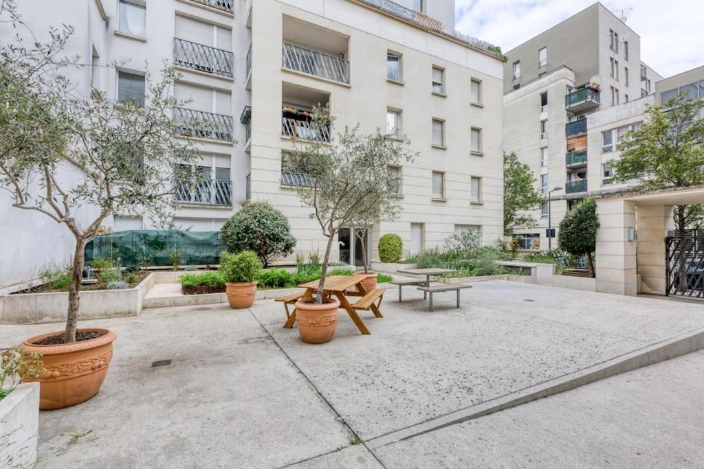 Premium Flat 6 People With Billard And Terrace Stade De France Σαιν-Ντενί Εξωτερικό φωτογραφία